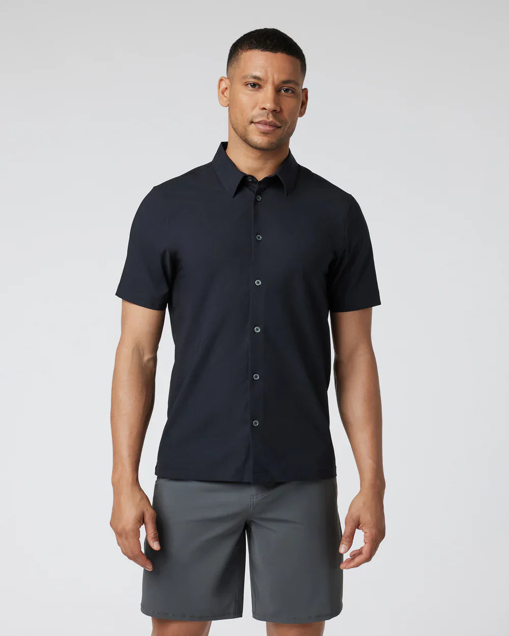 Vuori M SS Manhattan Button Down BLK Black
