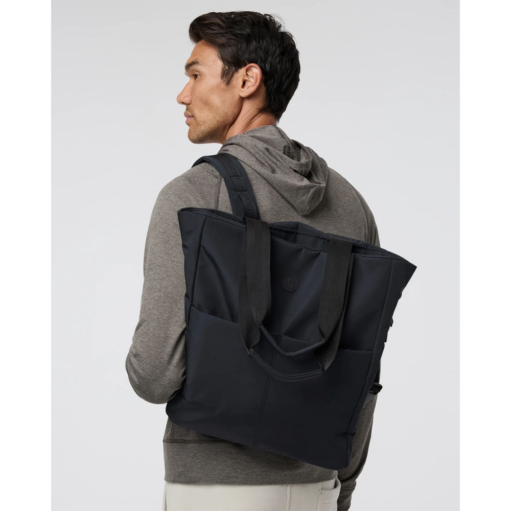 Vuori V1 Convertible Tote 2.0 Black
