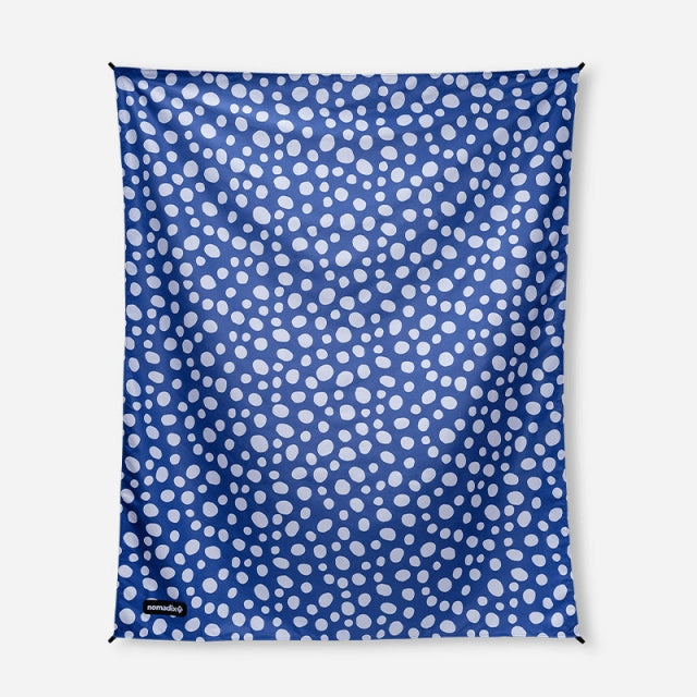 Nomadix Festival Blanket: Tie-dye Black And White Pebbles Dusk