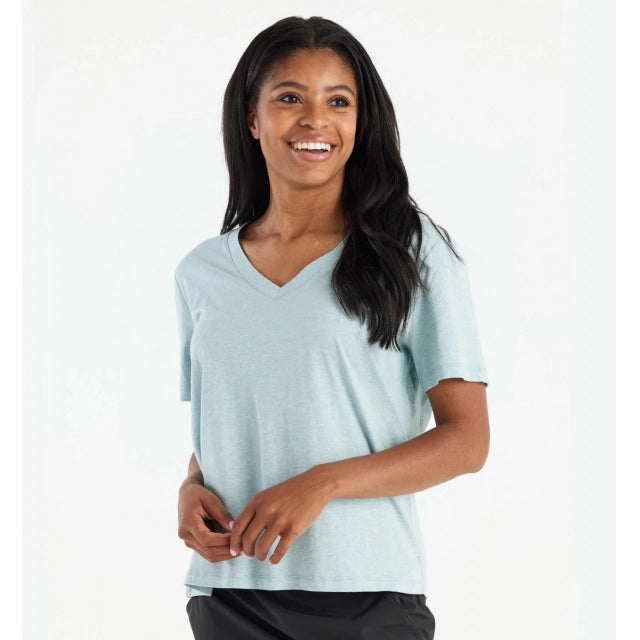 Free Fly Apparel Women&#39;s Bamboo Heritage V-Neck Tee 446 Heather Ocean Mist