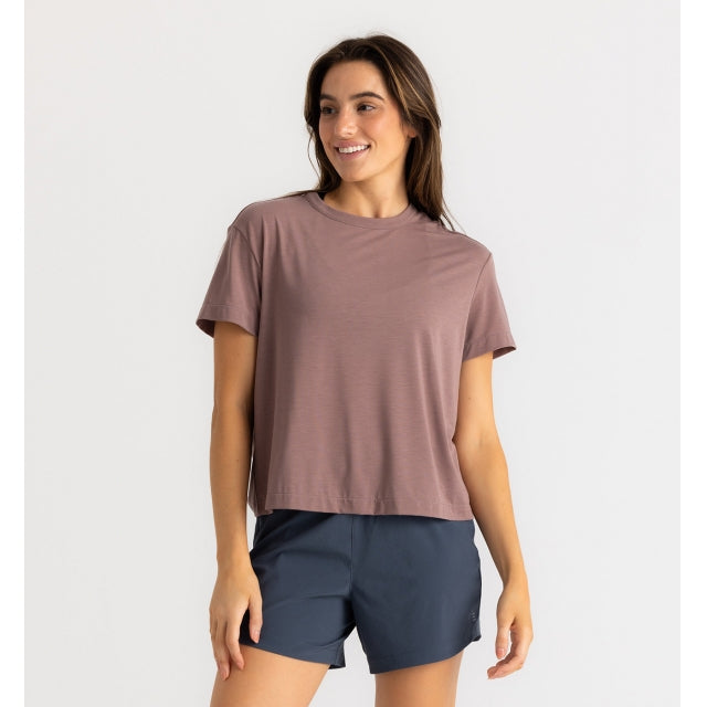 Free Fly Apparel Women&#39;s Elevate Lightweight Tee 636 Fig