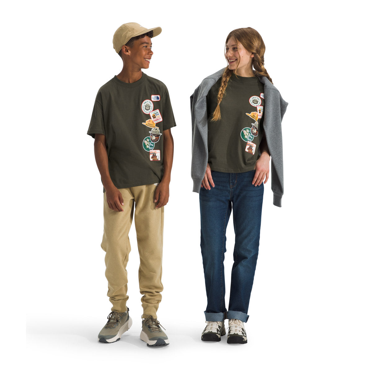 The North Face Teen Smokey S/S Graphic Tee New Taupe Green/Smokey Bear