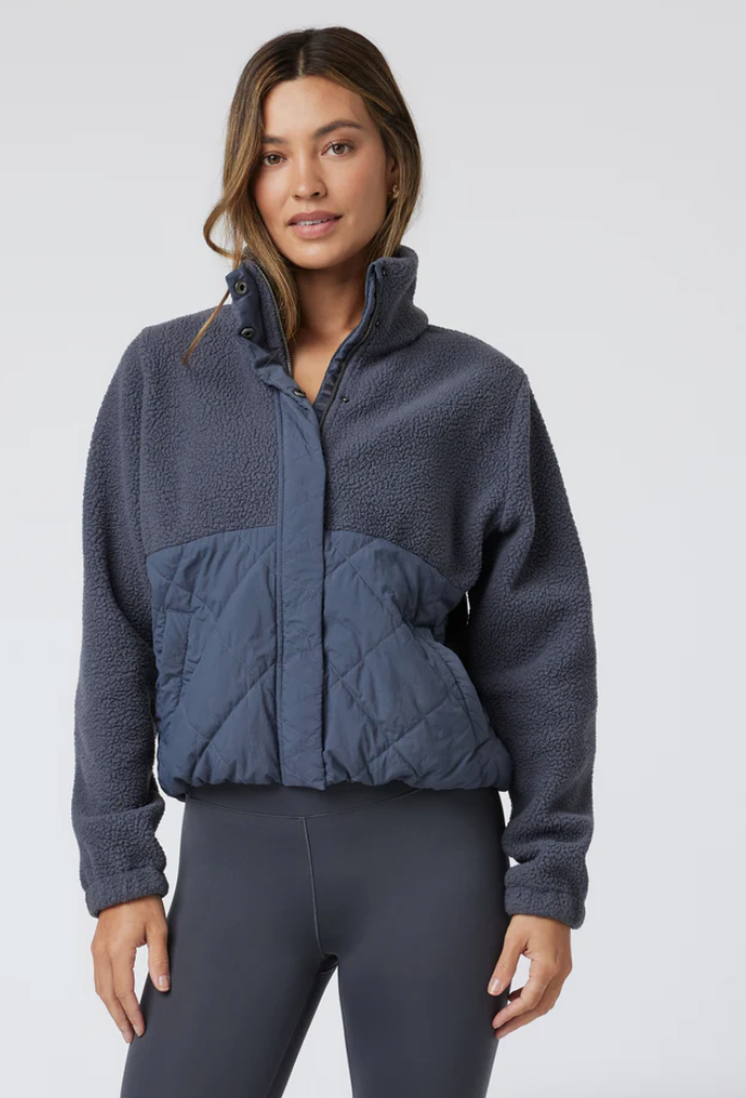 Vuori W Highlands Sherpa Jacket AZR Azure