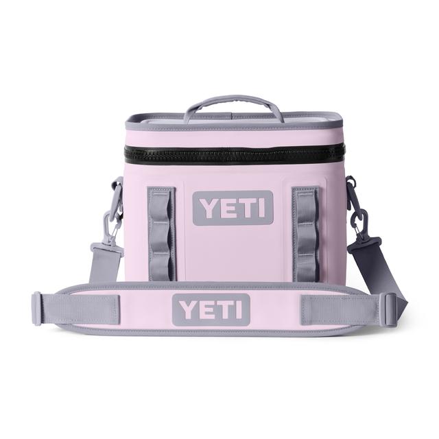 Yeti Hopper Flip 8 Soft Cooler Cherry Blossom